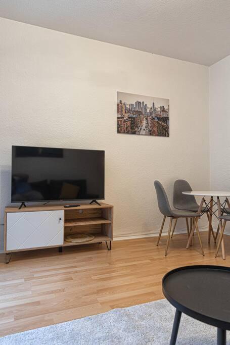 Апартаменти Blue Chili 23 - Modern, Zentral, Mit Balkon Магдебург Екстер'єр фото