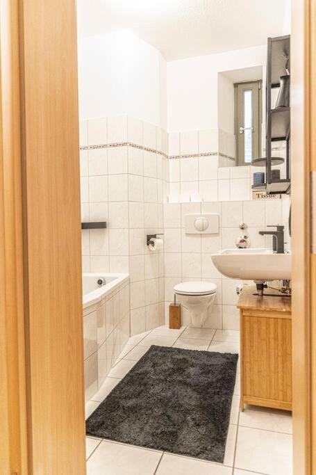 Апартаменти Blue Chili 23 - Modern, Zentral, Mit Balkon Магдебург Екстер'єр фото